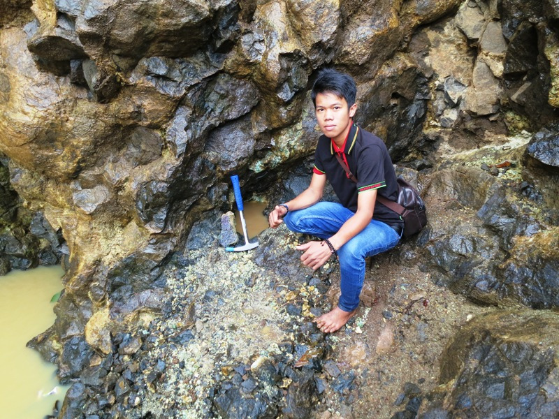 agate mining